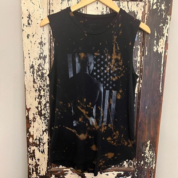 2Pac Tops - Customized women’s 2 PAC tank.